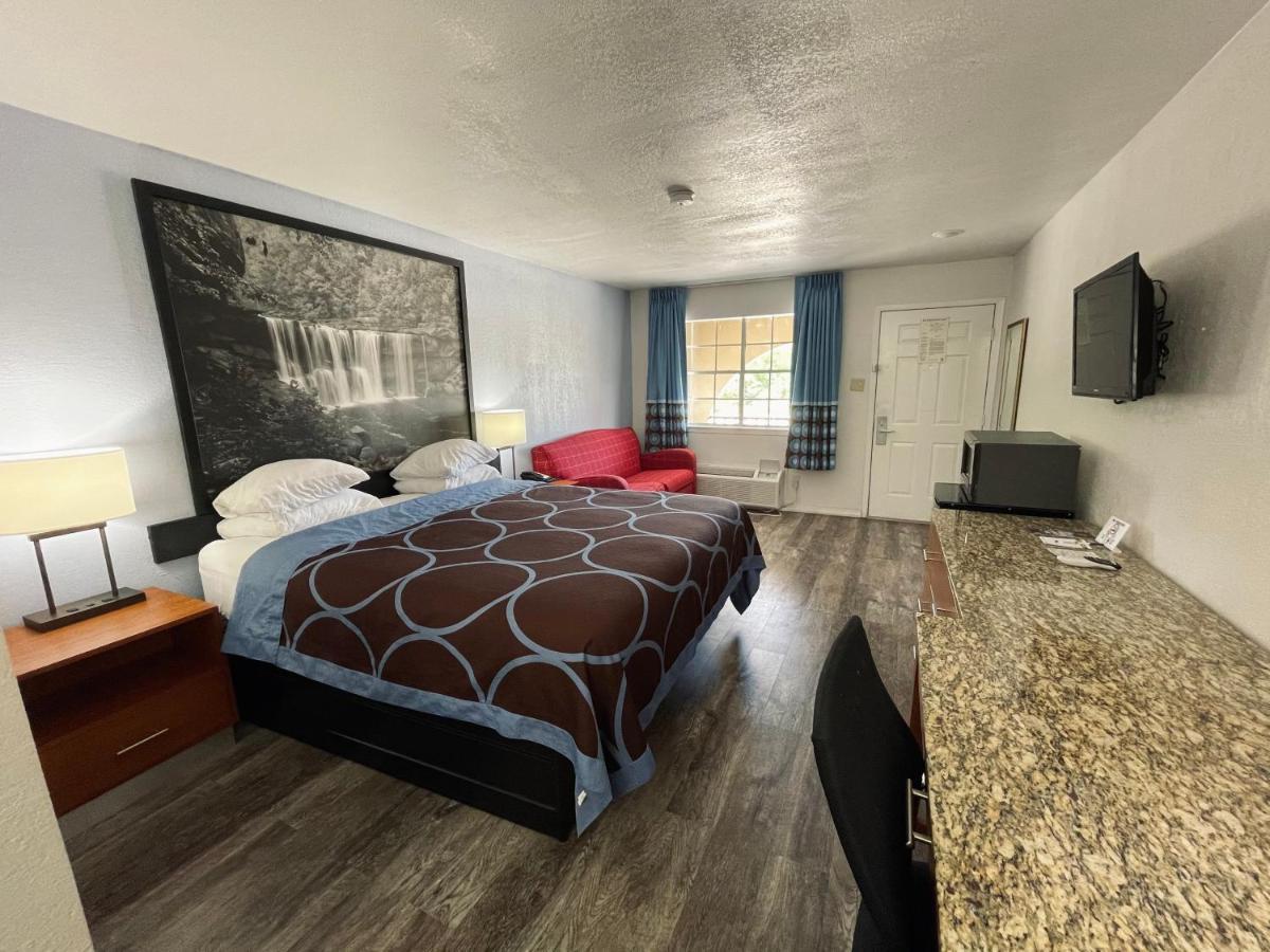 Super 8 By Wyndham - Canton, Texas Екстер'єр фото