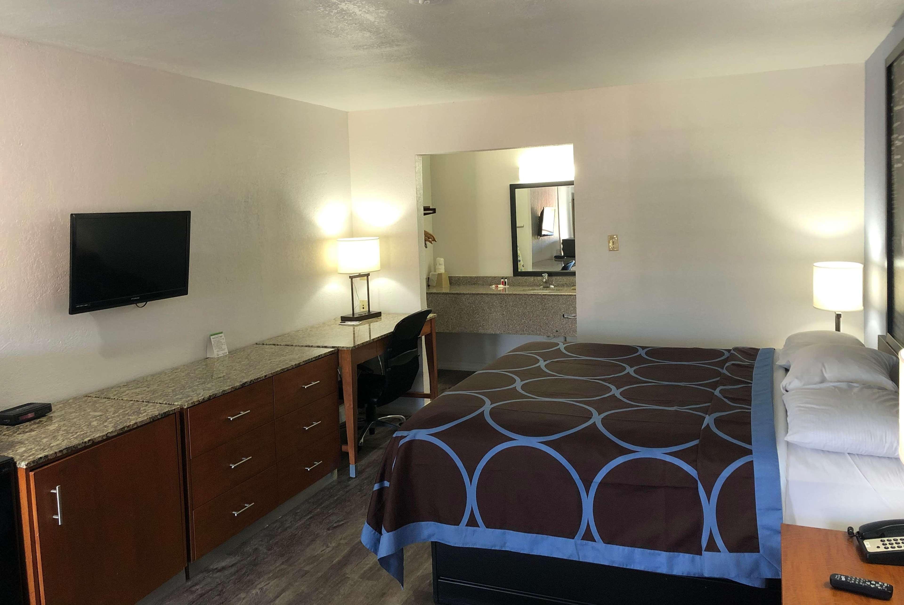 Super 8 By Wyndham - Canton, Texas Екстер'єр фото